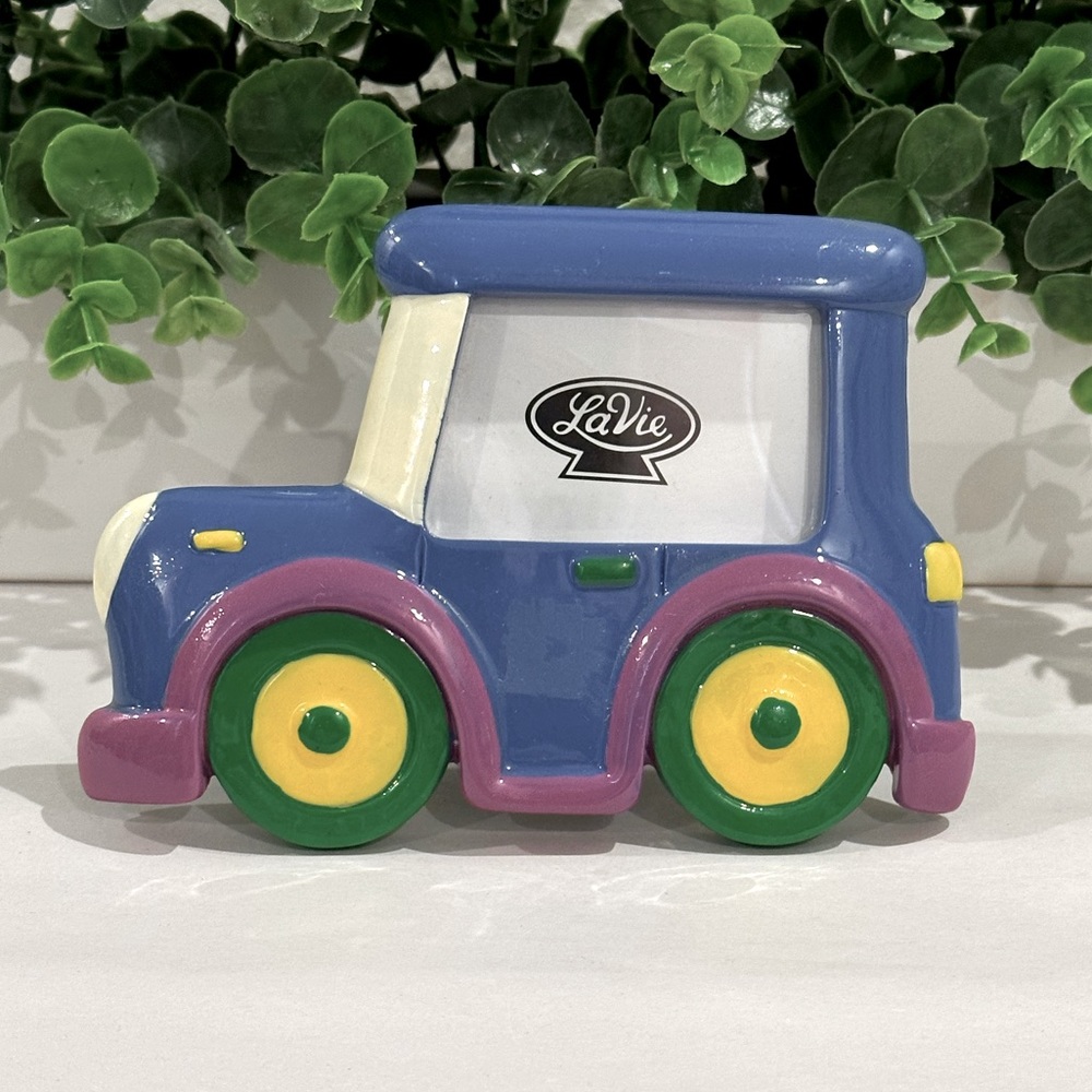 Playful and Charming Picture Frame With Stand.